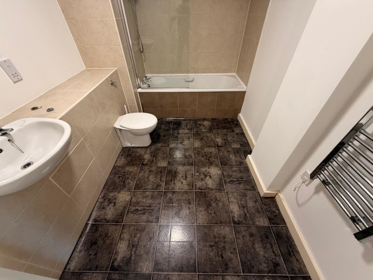 2 bedroom Flat for Sale Madison Court, 52 Broadway