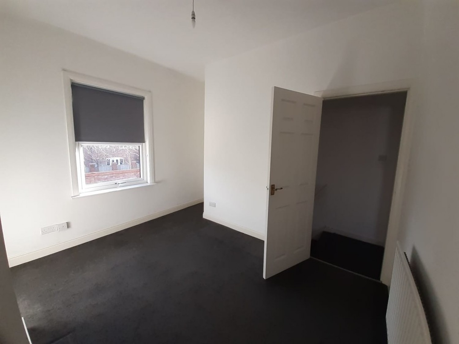 2 bedroom House for Letting Harley Road, Sale