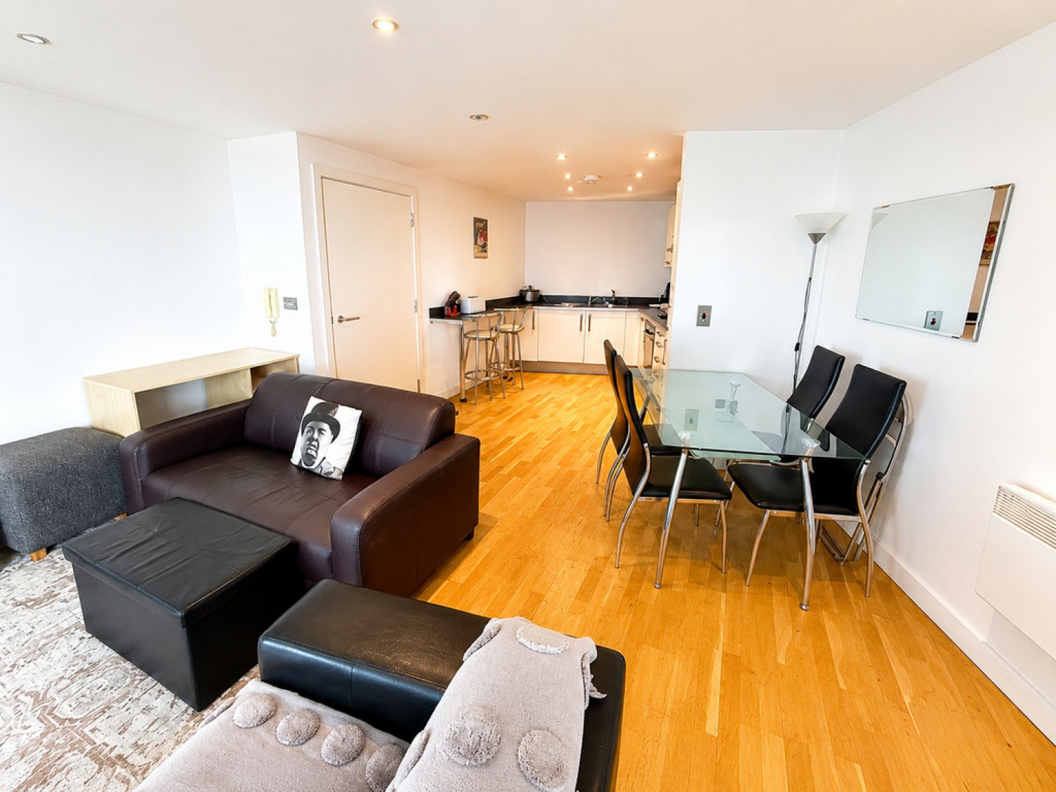 2 bedroom Flat for Sale Hill Quays Block B, 8 Commercial Street