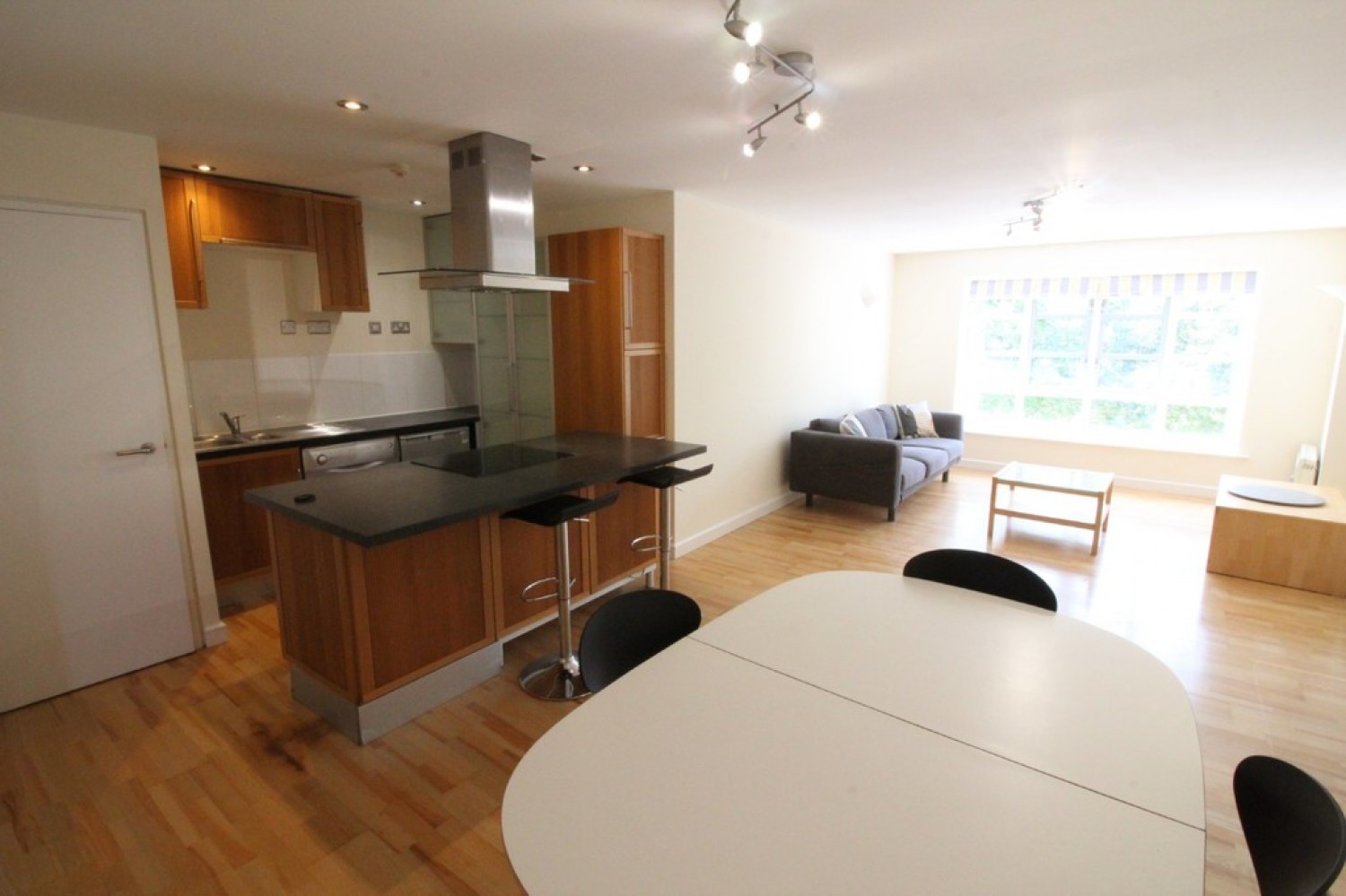 1 bedroom Flat for Letting Town Centre, St Peters Street