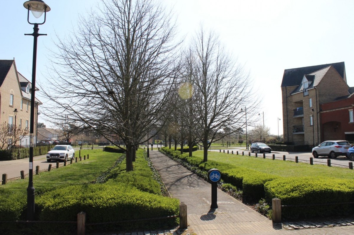 Mansbrook Boulevard, Ipwich