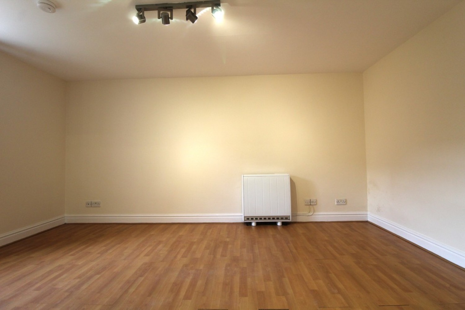 1 bedroom Flat for Sale Henley Road, Ipswich, Suffolk