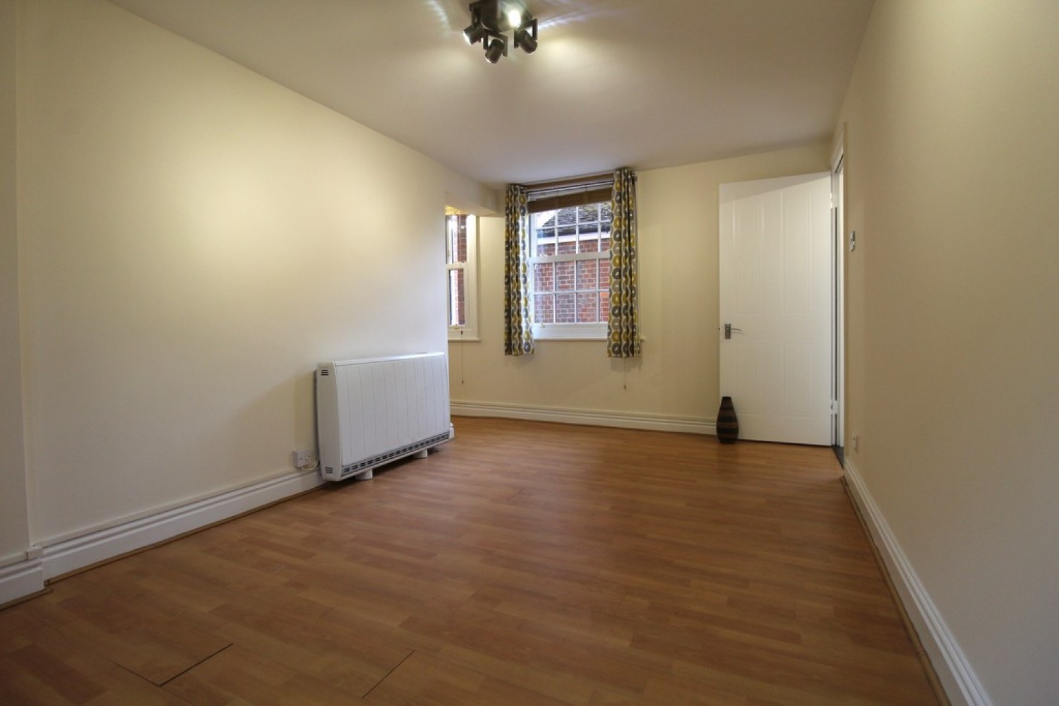 1 bedroom Flat for Sale Henley Road, Ipswich, Suffolk