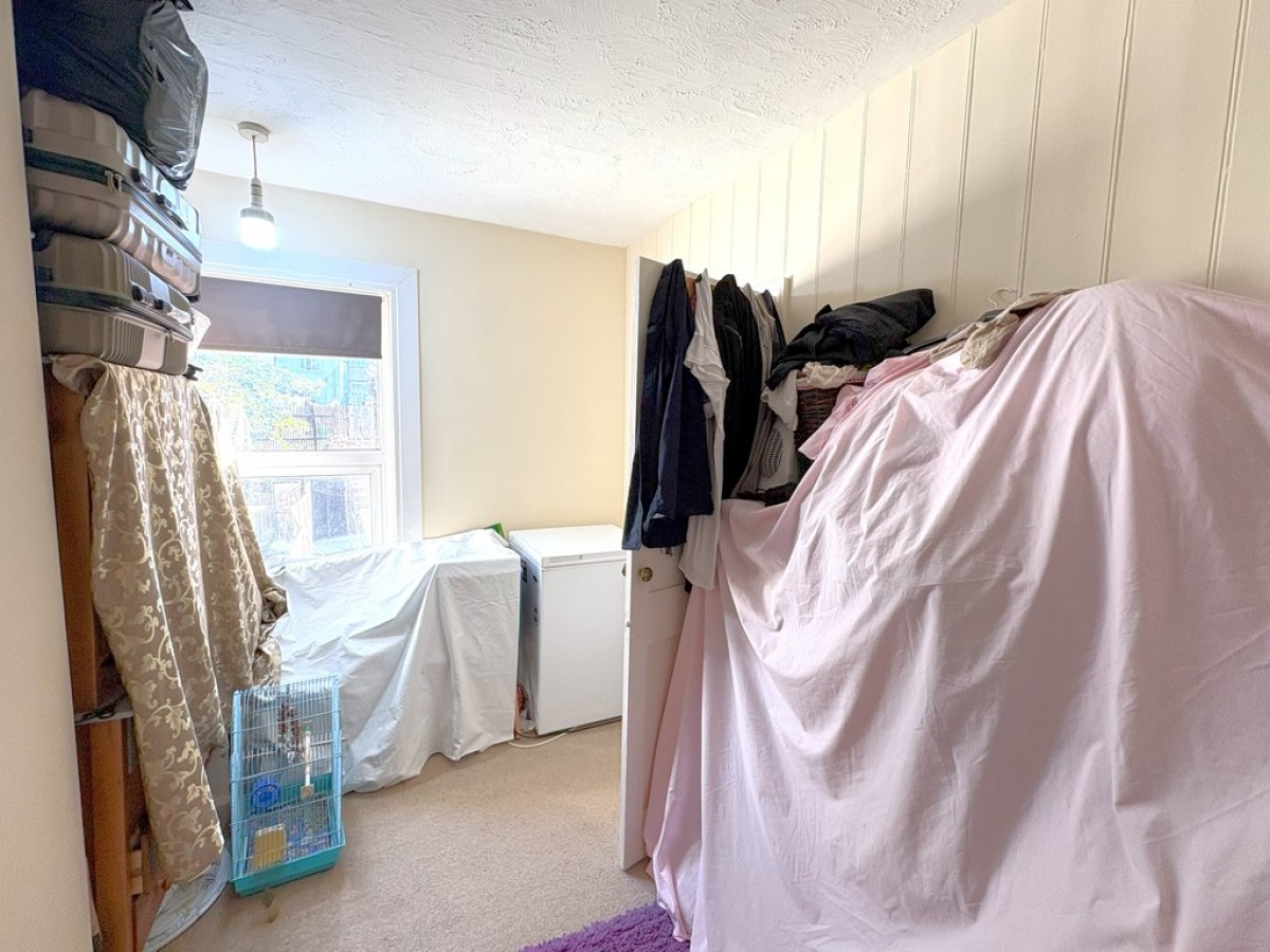 Bulwer Road, Town Centre