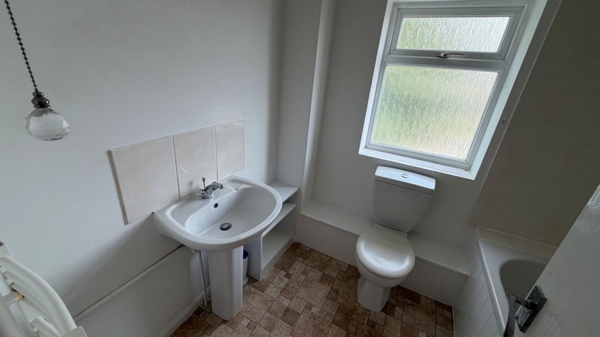 Holbrook Crescent, Felixstowe