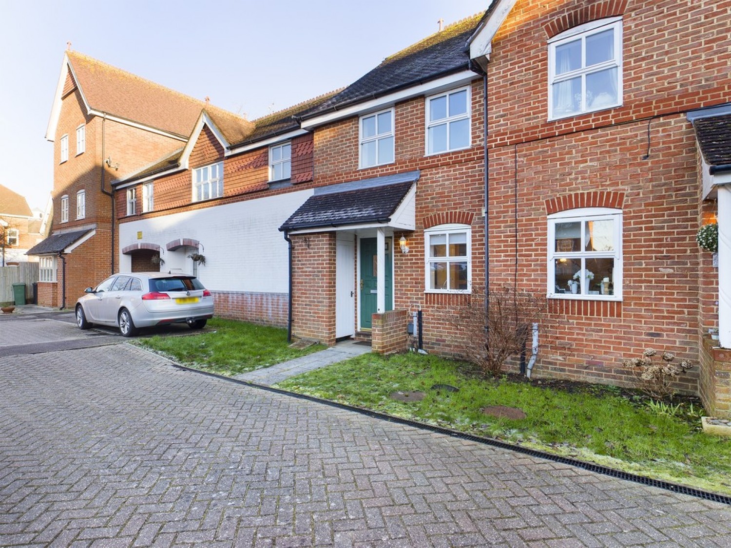 2 bedroom House in Regents Mews, Horley