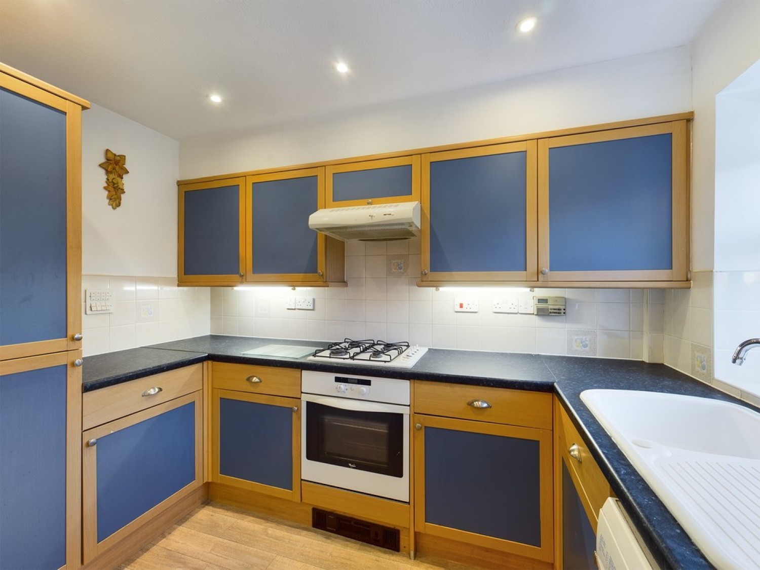 2 bedroom House in Regents Mews, Horley