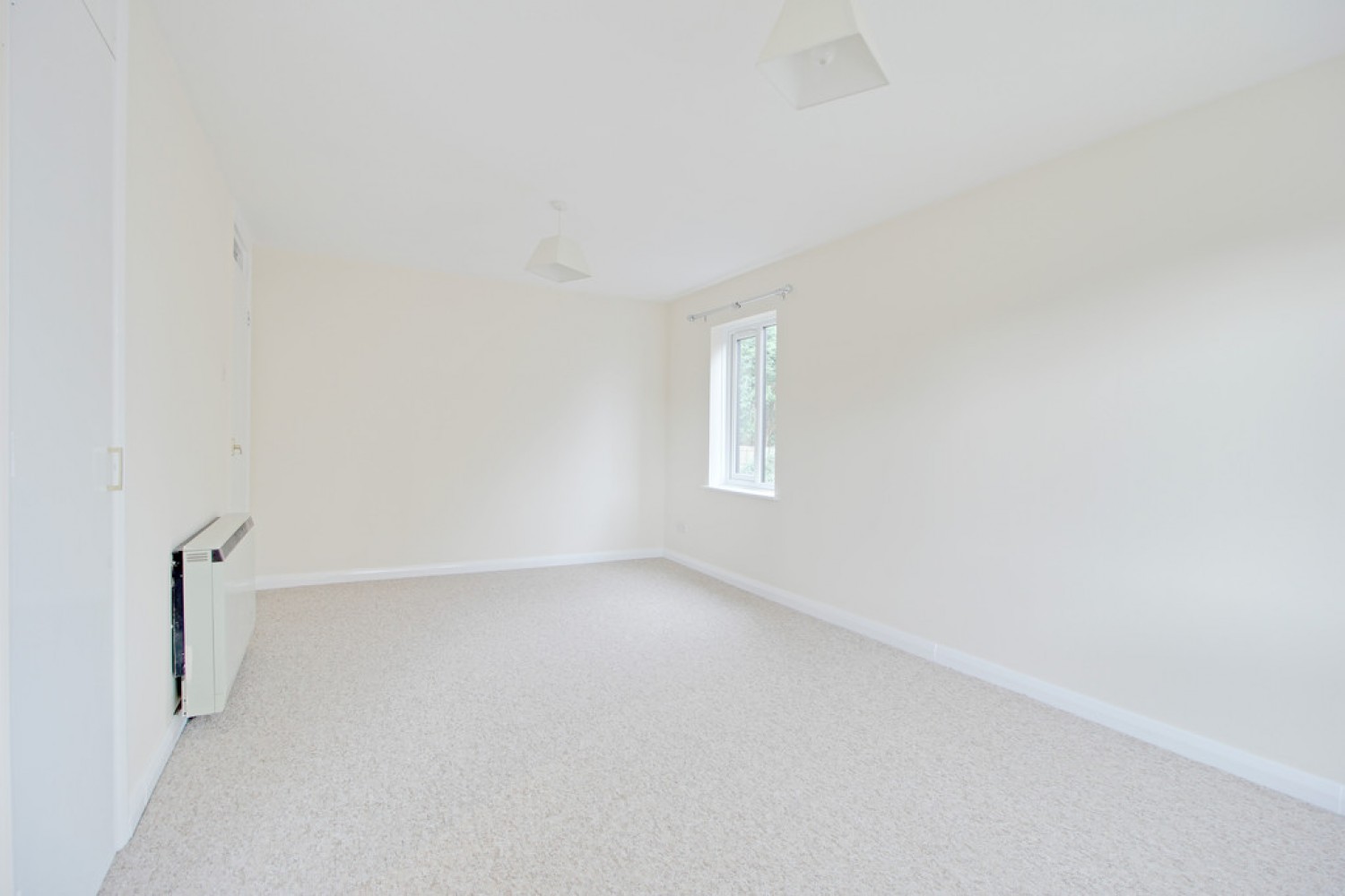 1 bedroom Flat for Letting Handcross, West Sussex