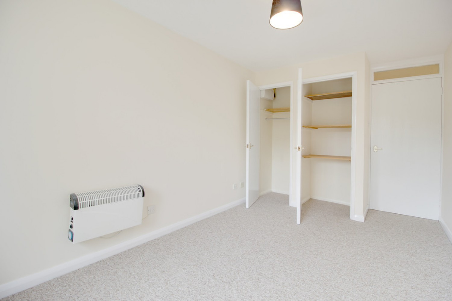 1 bedroom Flat for Letting Handcross, West Sussex