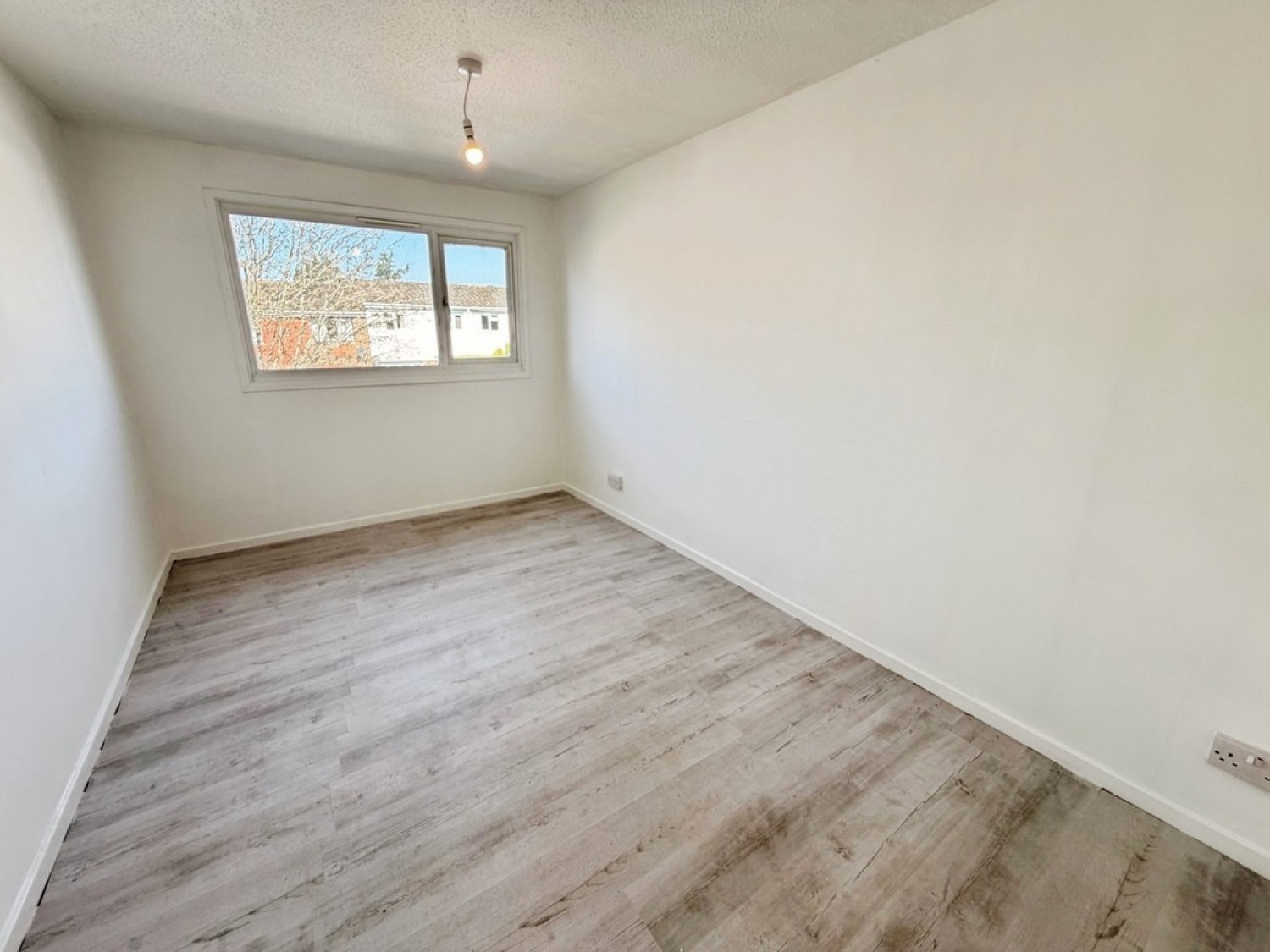 3 bedroom House for Letting Bewbush, Crawley