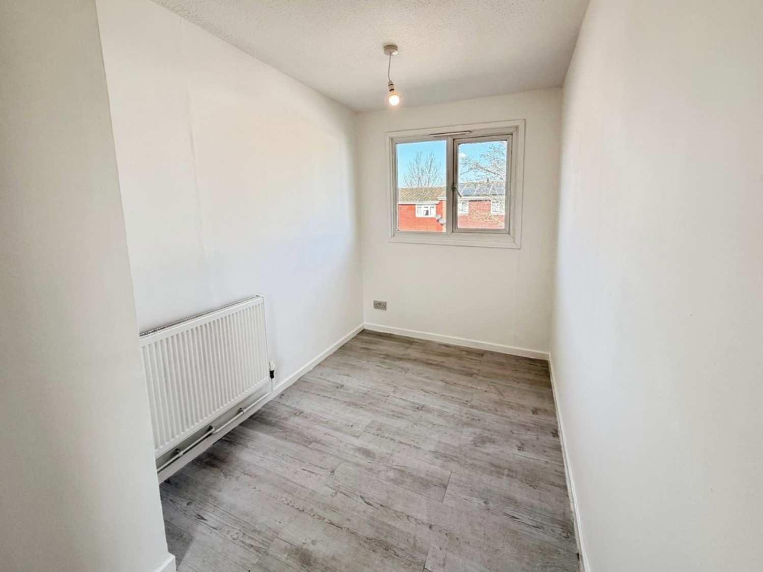 3 bedroom House for Letting Bewbush, Crawley