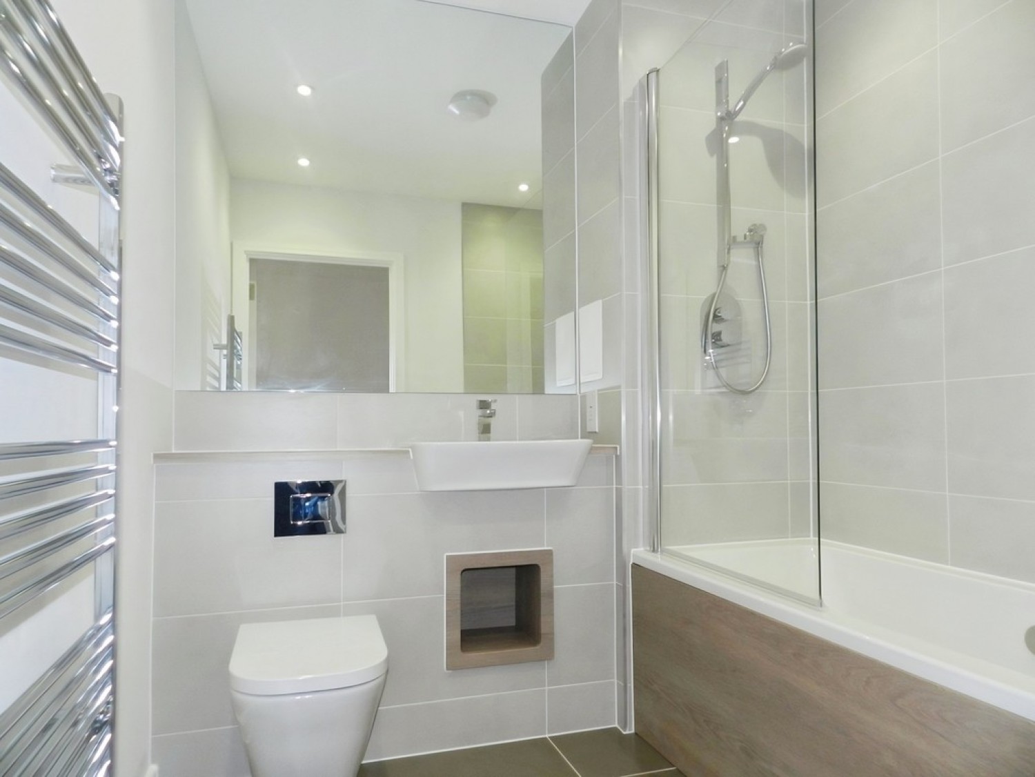 2 bedroom House for Letting Bewbush, Crawley