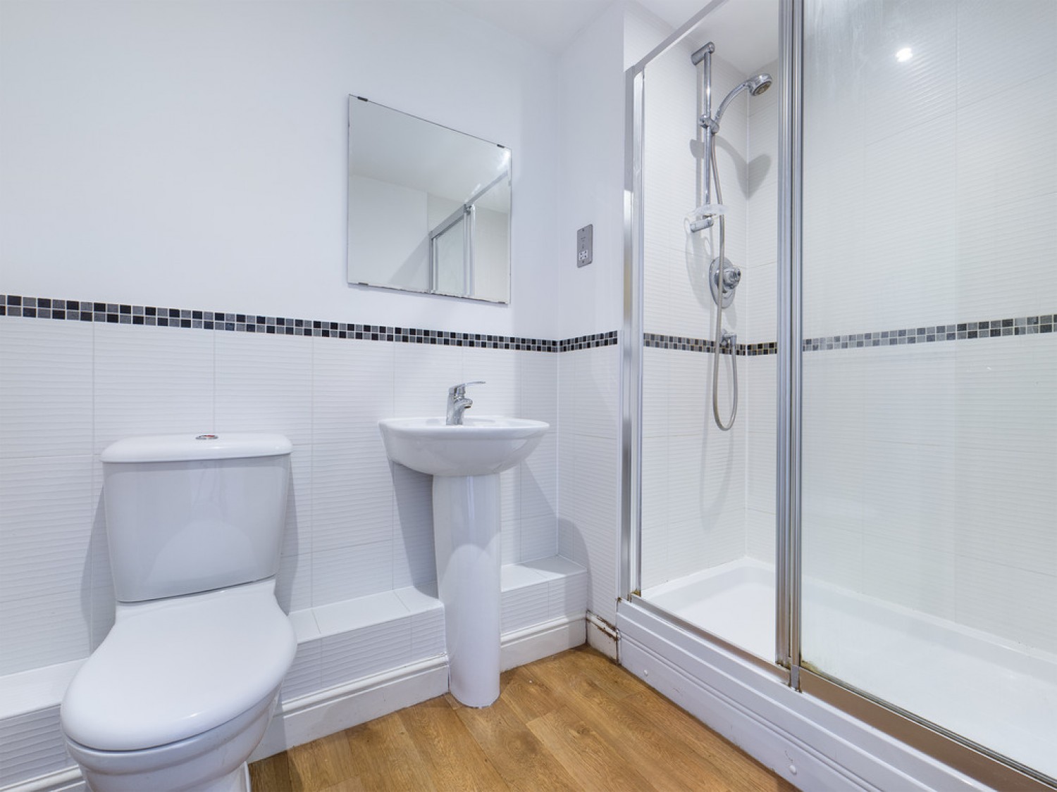 2 bedroom Flat for Letting Trafalgar Gardens, Pound Hill