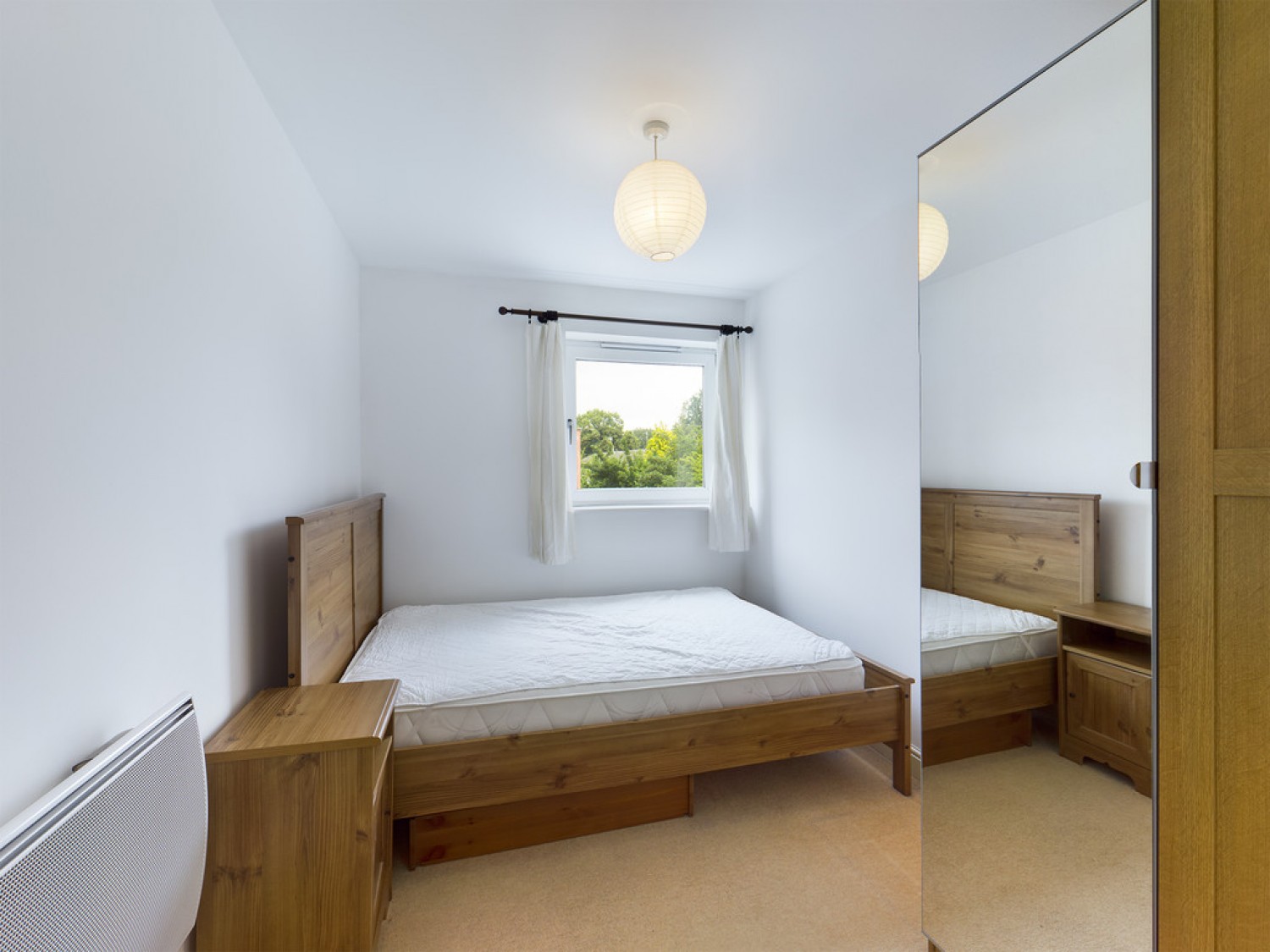 2 bedroom Flat for Letting Trafalgar Gardens, Pound Hill
