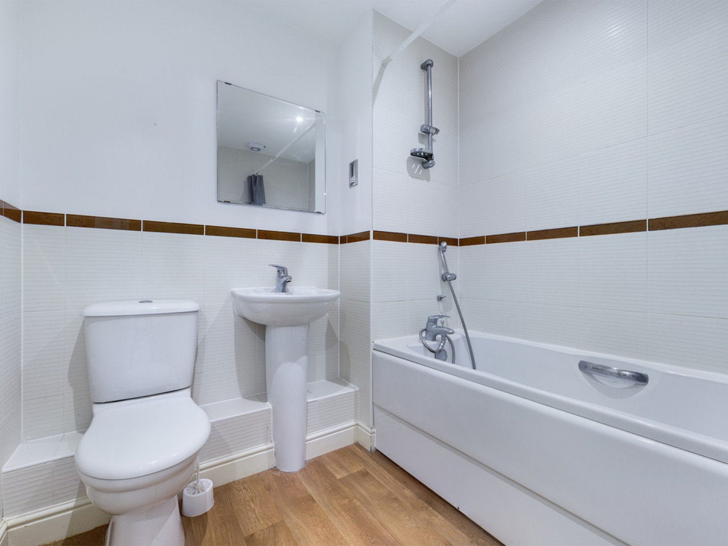2 bedroom Flat for Letting Trafalgar Gardens, Pound Hill