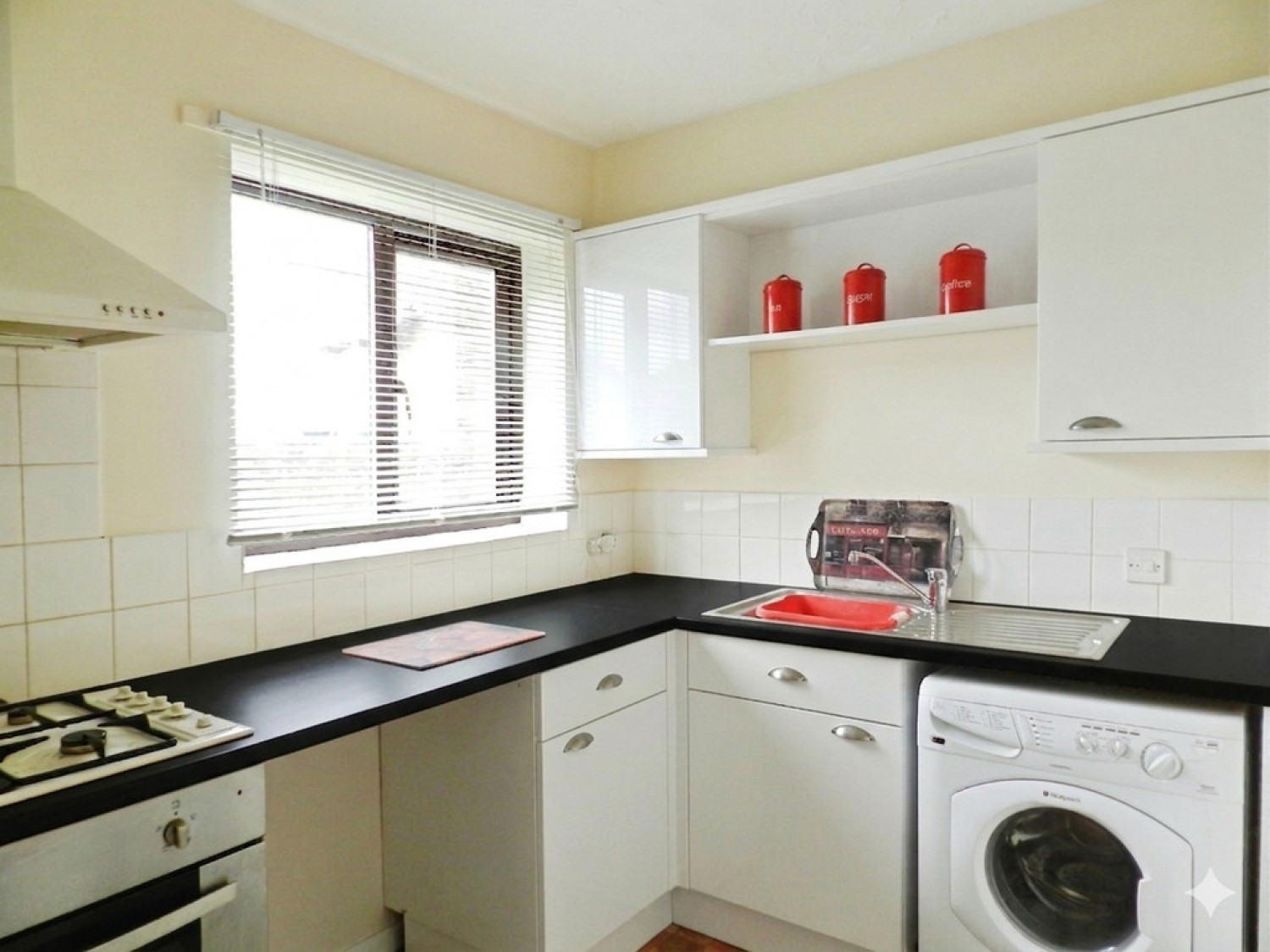 0 bedroom Flat for Letting Broadfield