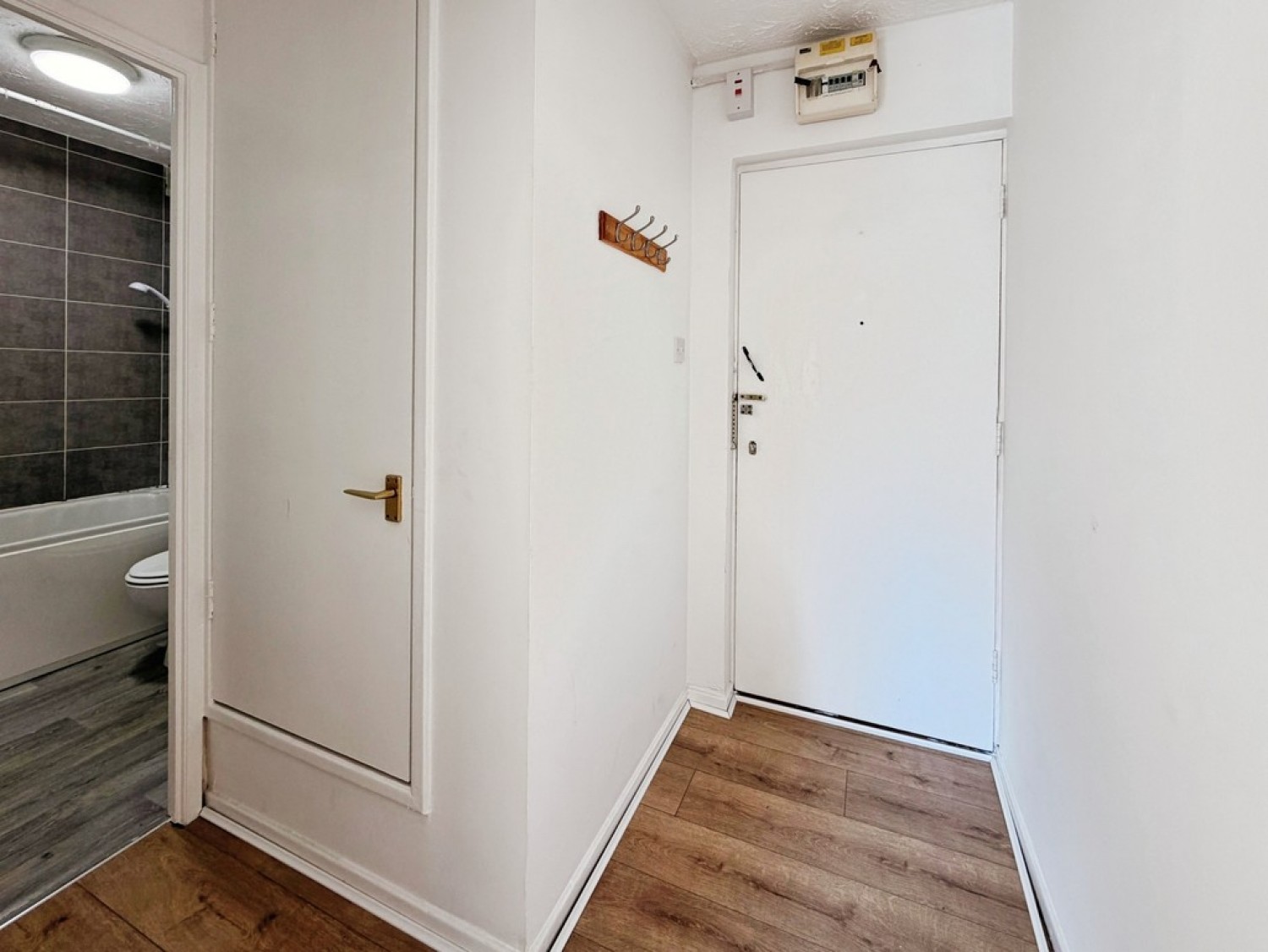 0 bedroom Flat for Letting Broadfield