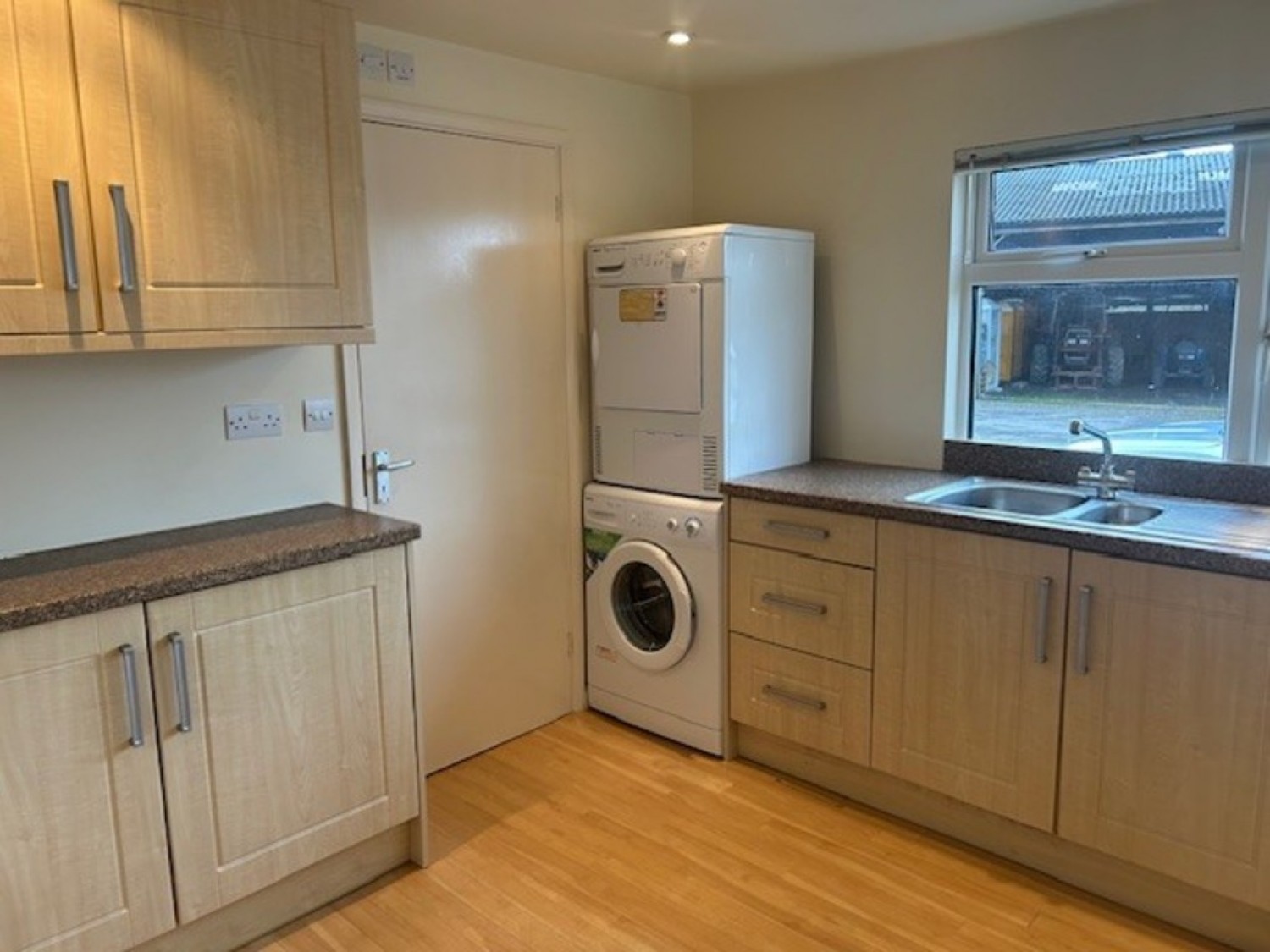 1 bedroom Flat for Letting Maple Farm, Marches Road