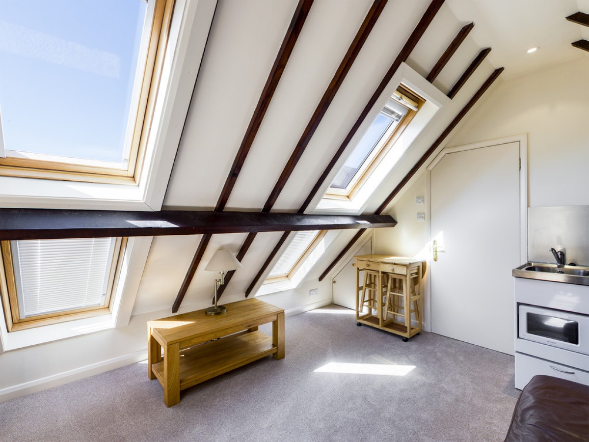 Marches Road, Warnham