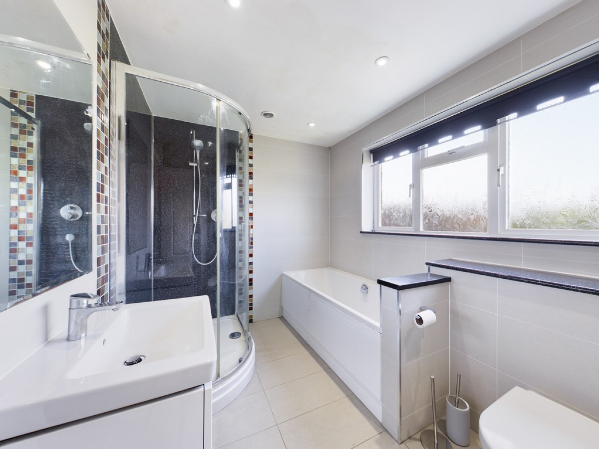 Trefoil Close, Horsham