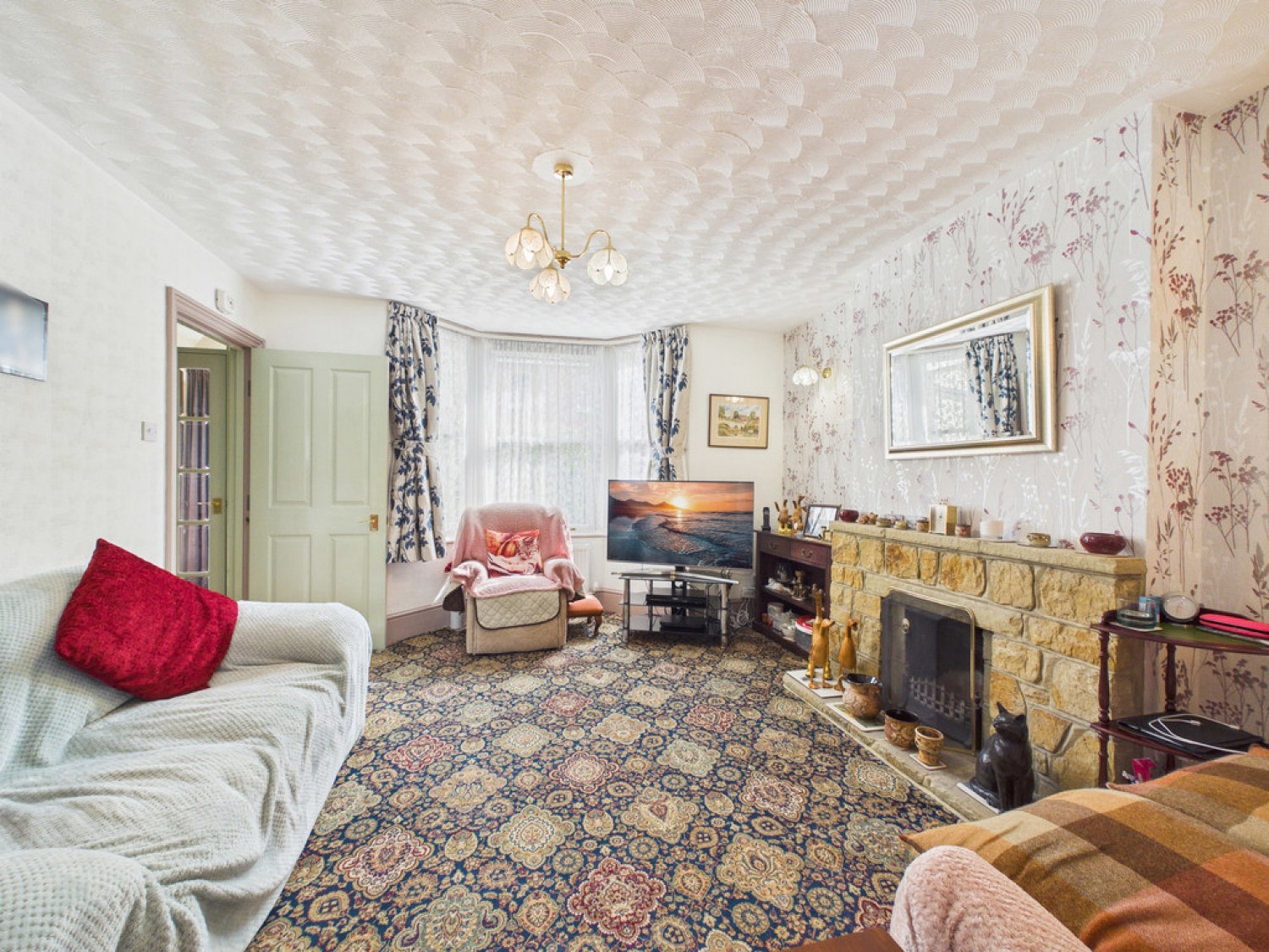 4 bedroom House for Sale Rushams Road, Horsham