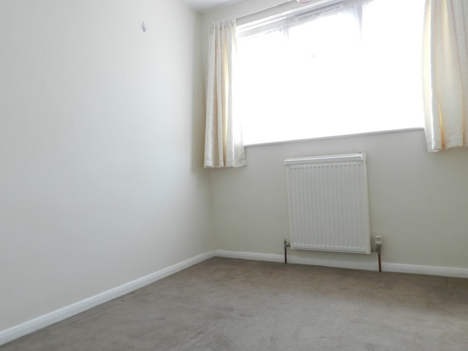 3 bedroom House for Letting Three Bridges, Crawley