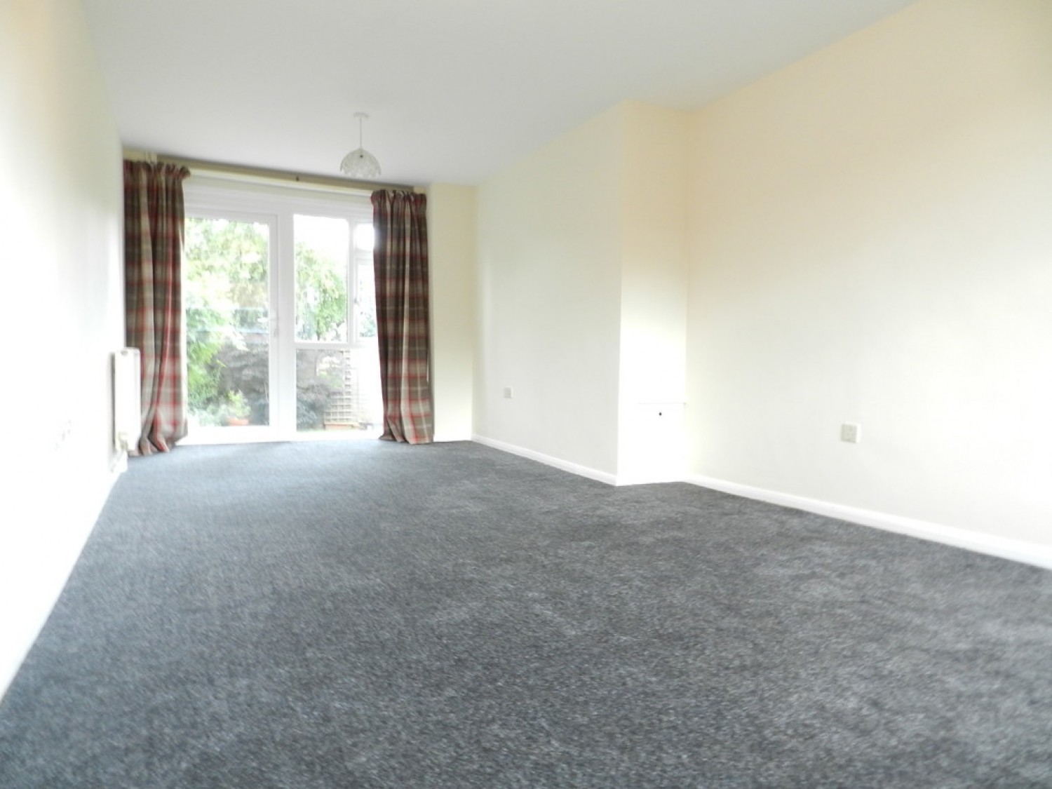 3 bedroom House for Letting Three Bridges, Crawley