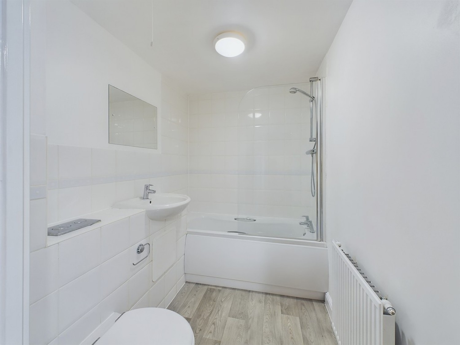 2 bedroom Flat for Letting Commonwealth Drive, Three Bridges