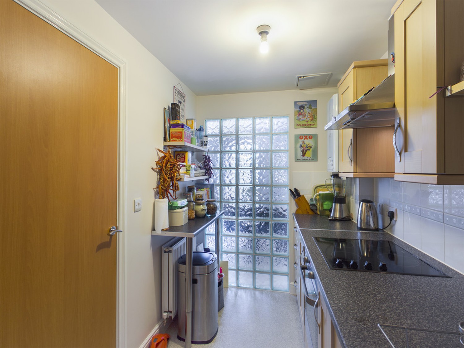 2 bedroom Flat for Letting Commonwealth Drive, Three Bridges