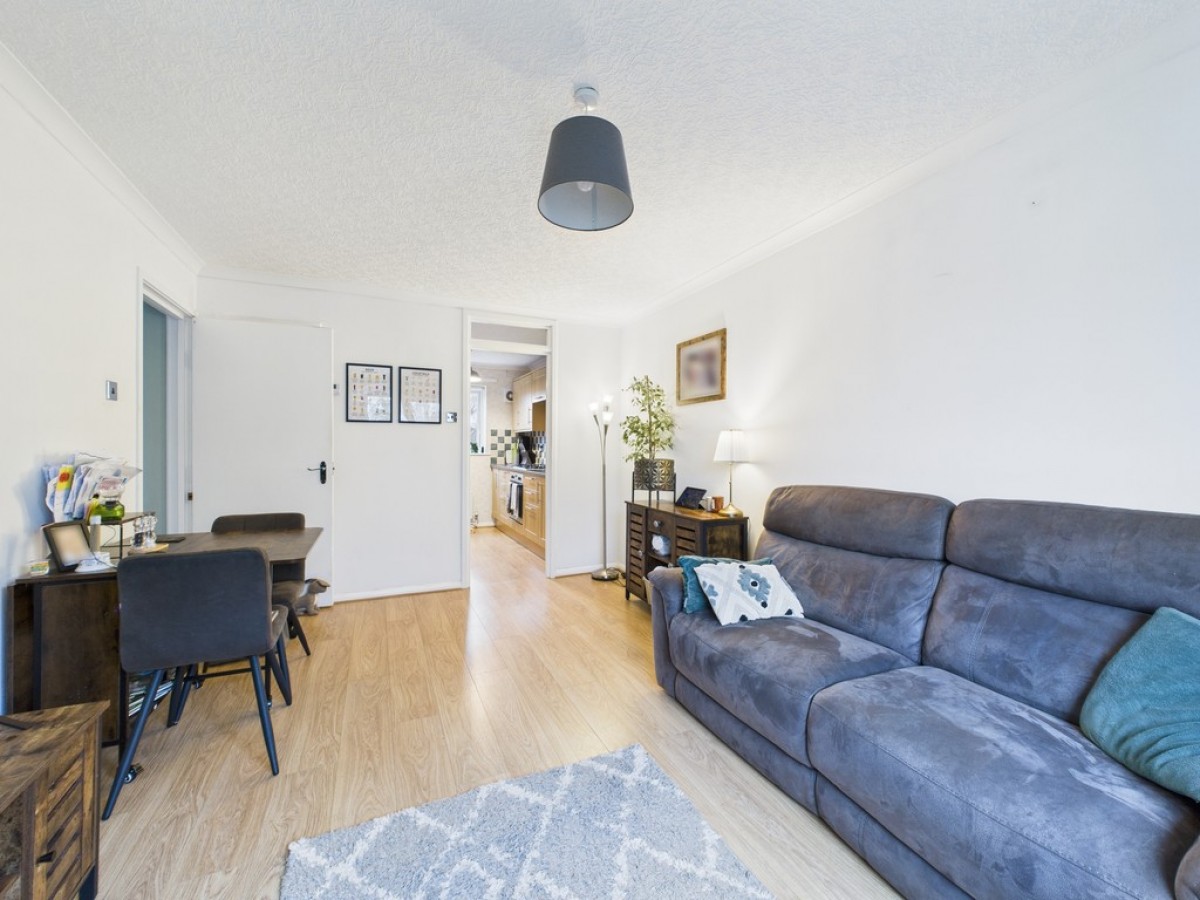 Laurel Walk, Horsham