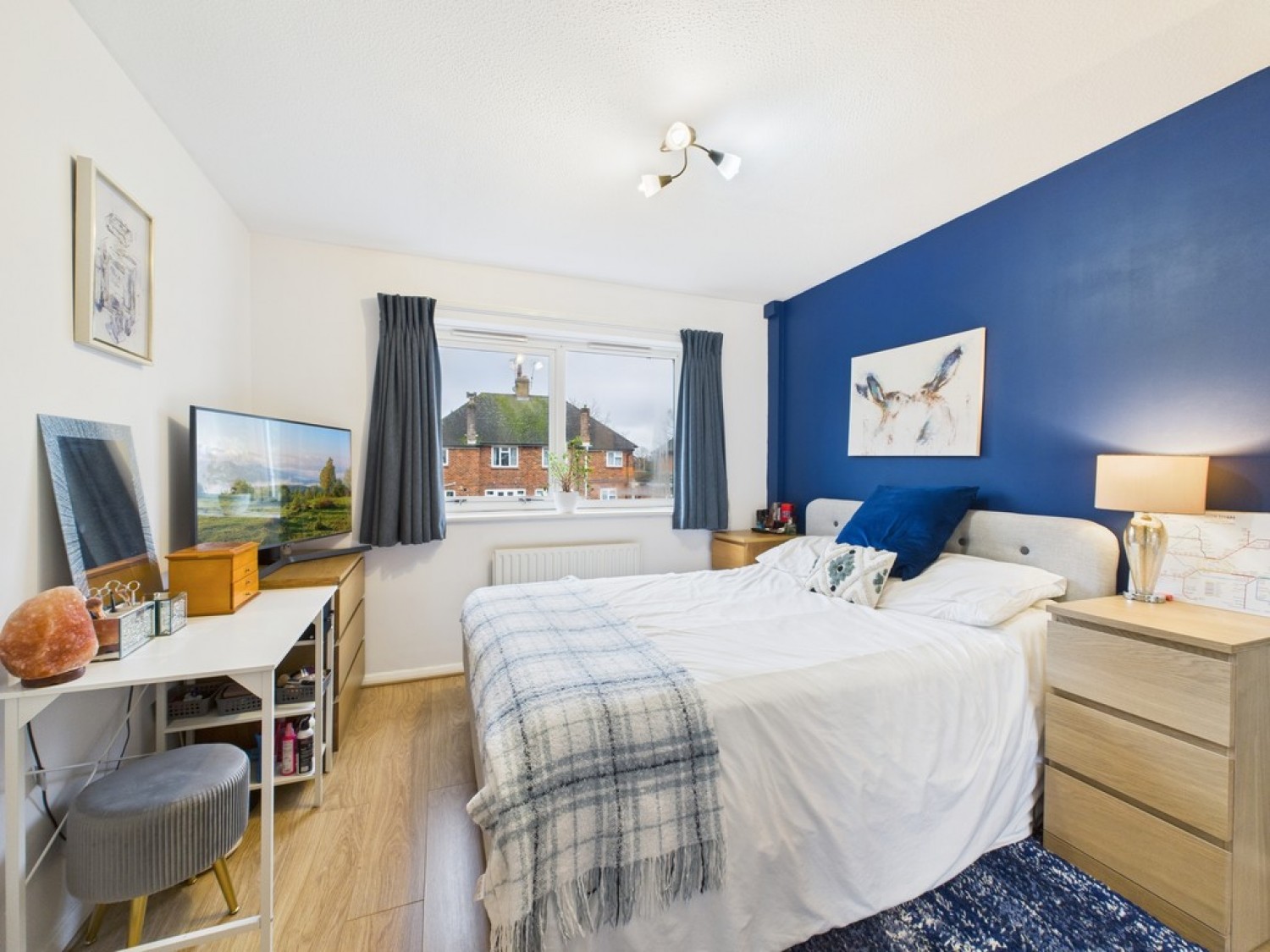 Laurel Walk, Horsham