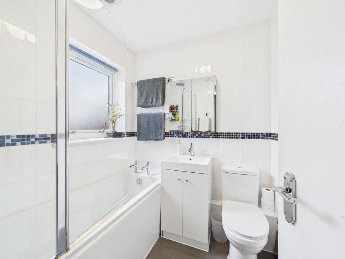 Laurel Walk, Horsham