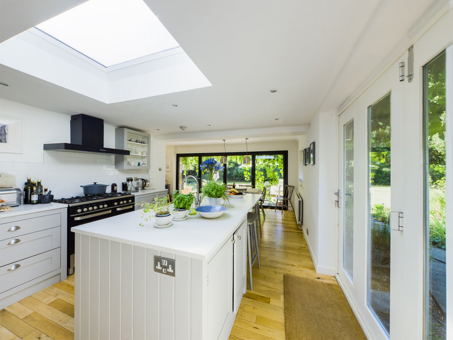 Worthing Road, Horsham