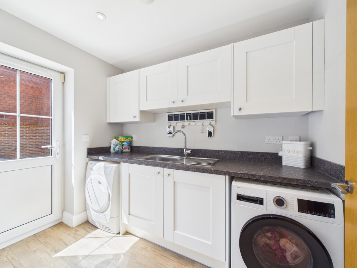 4 bedroom House for Sale Landau Close, Pease Pottage