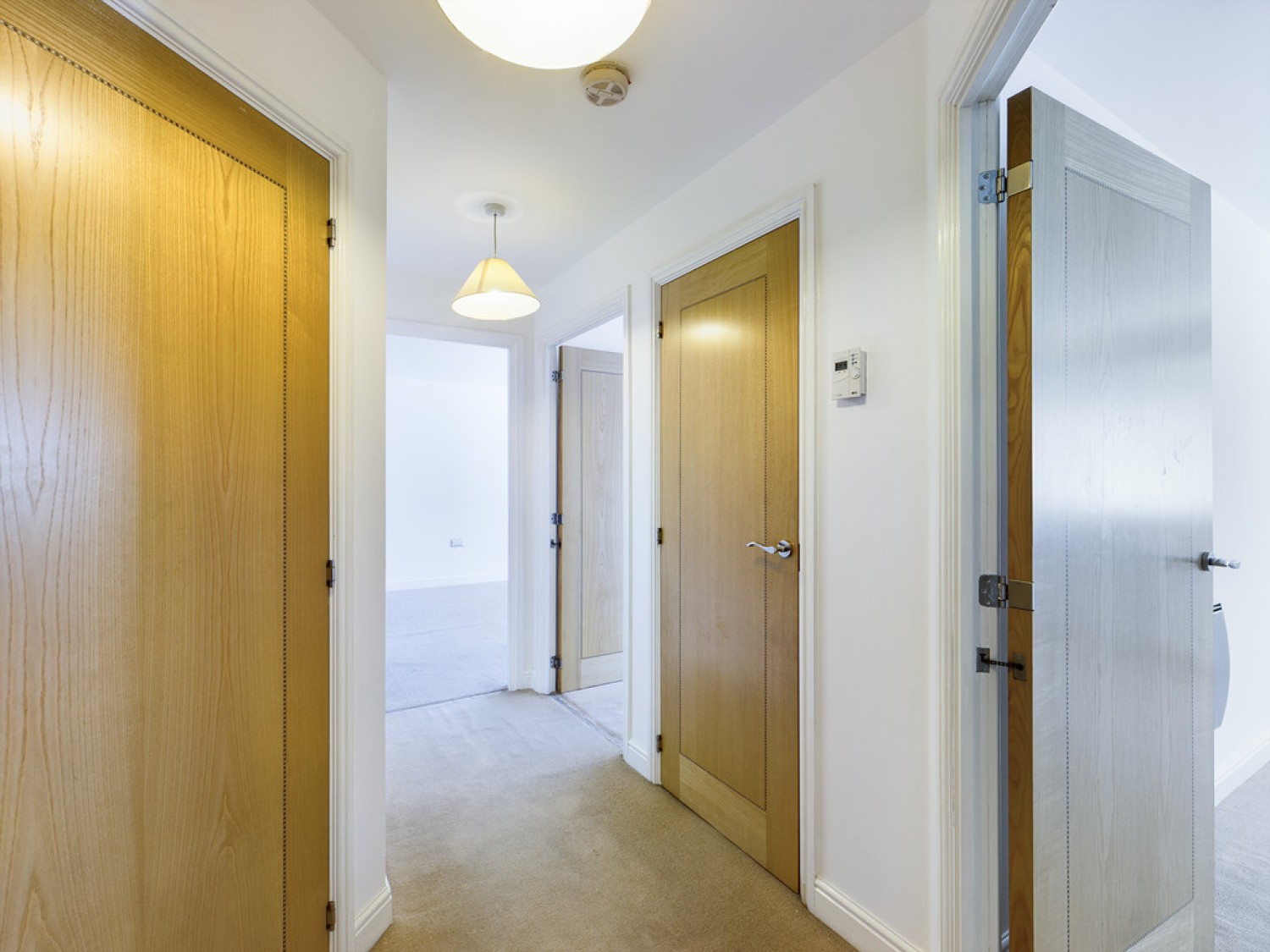 2 bedroom Flat for Letting Pound Hill, Crawley