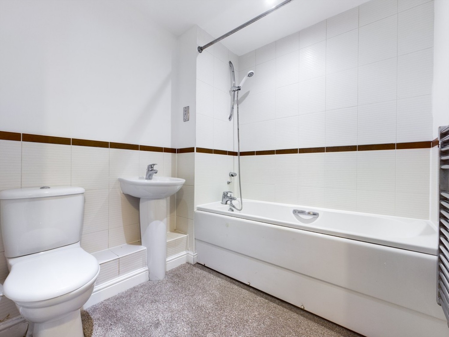 2 bedroom Flat for Letting Pound Hill, Crawley