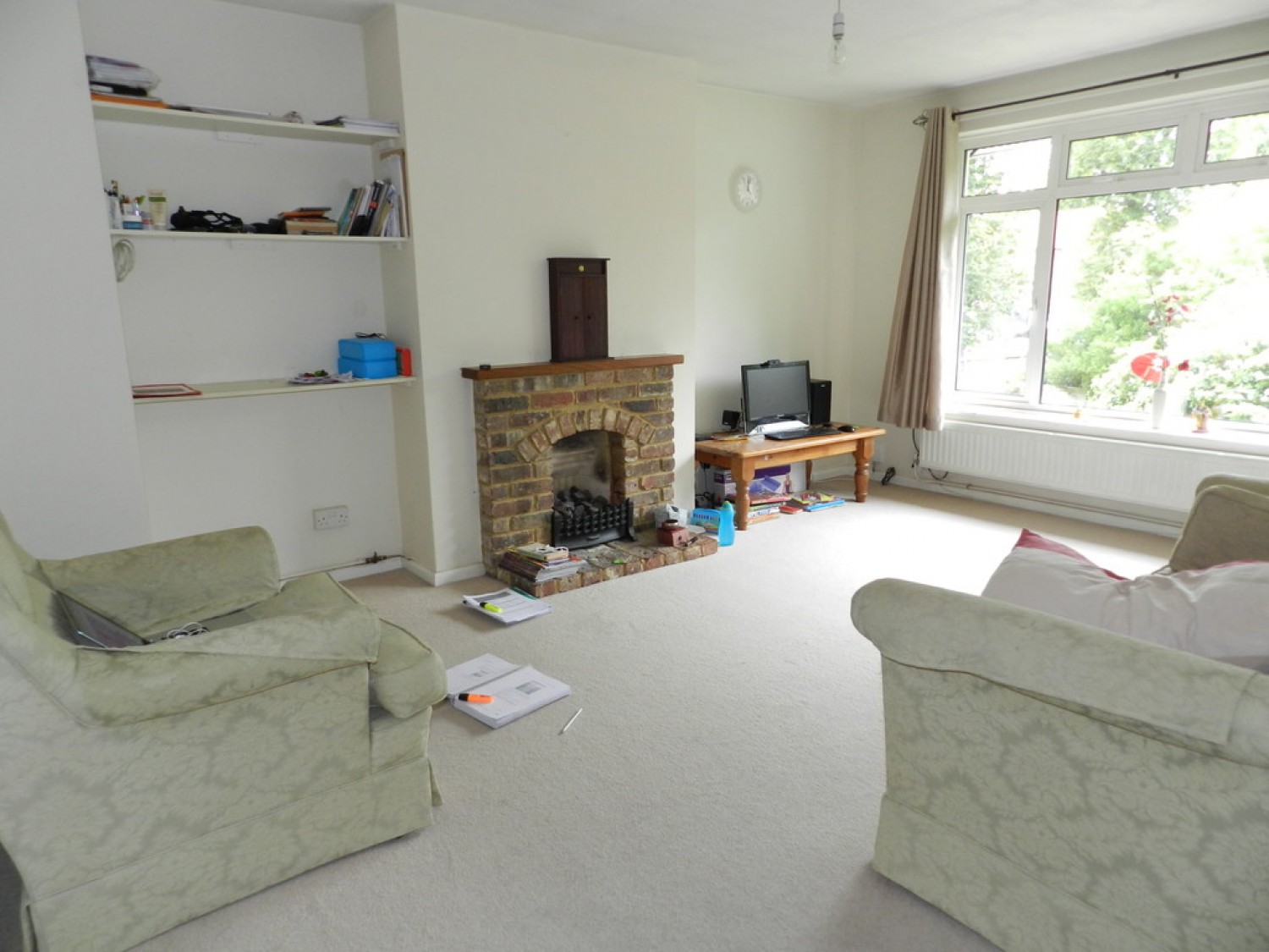 2 bedroom Flat for Sale West Green, Crawley