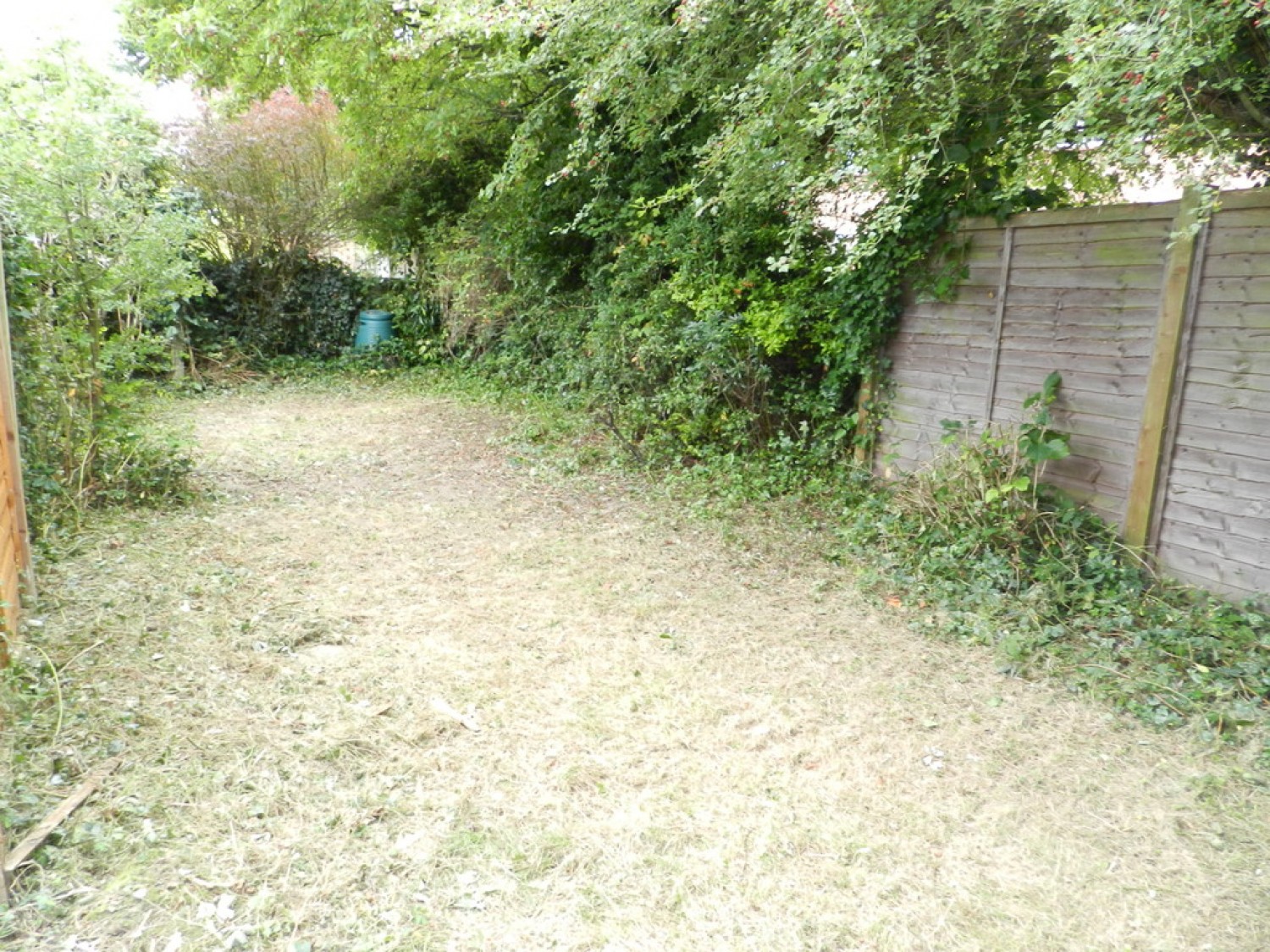 2 bedroom Flat for Sale West Green, Crawley