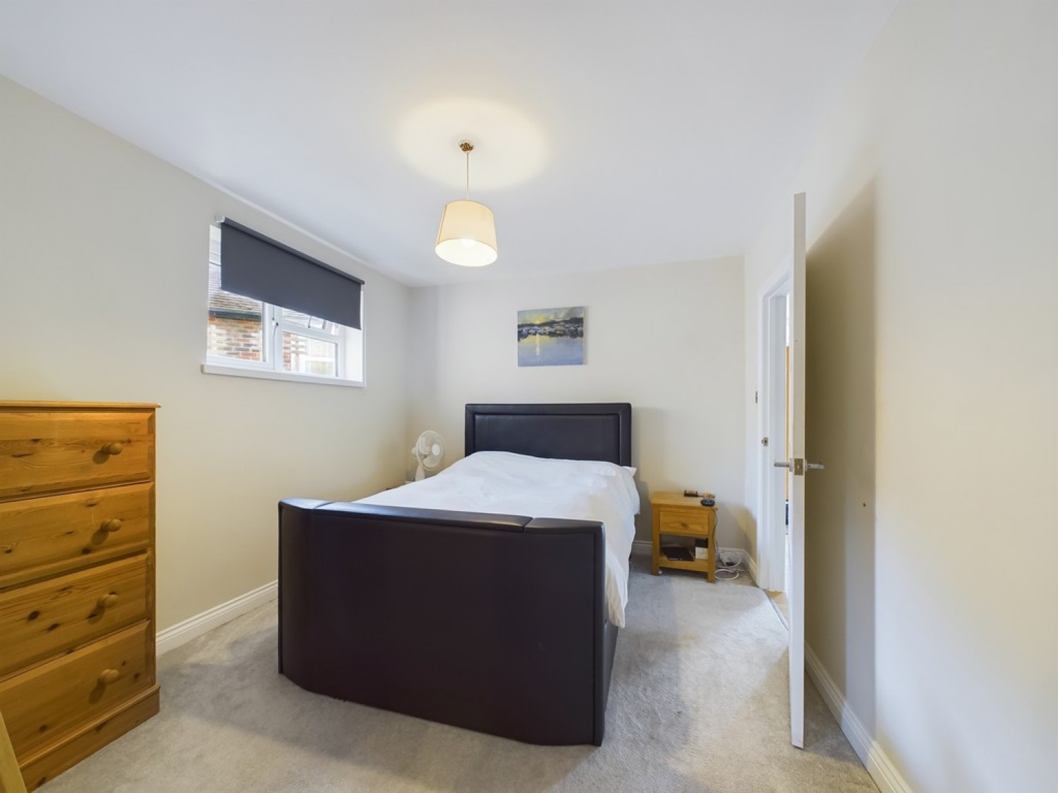 Highlands Crescent, Horsham