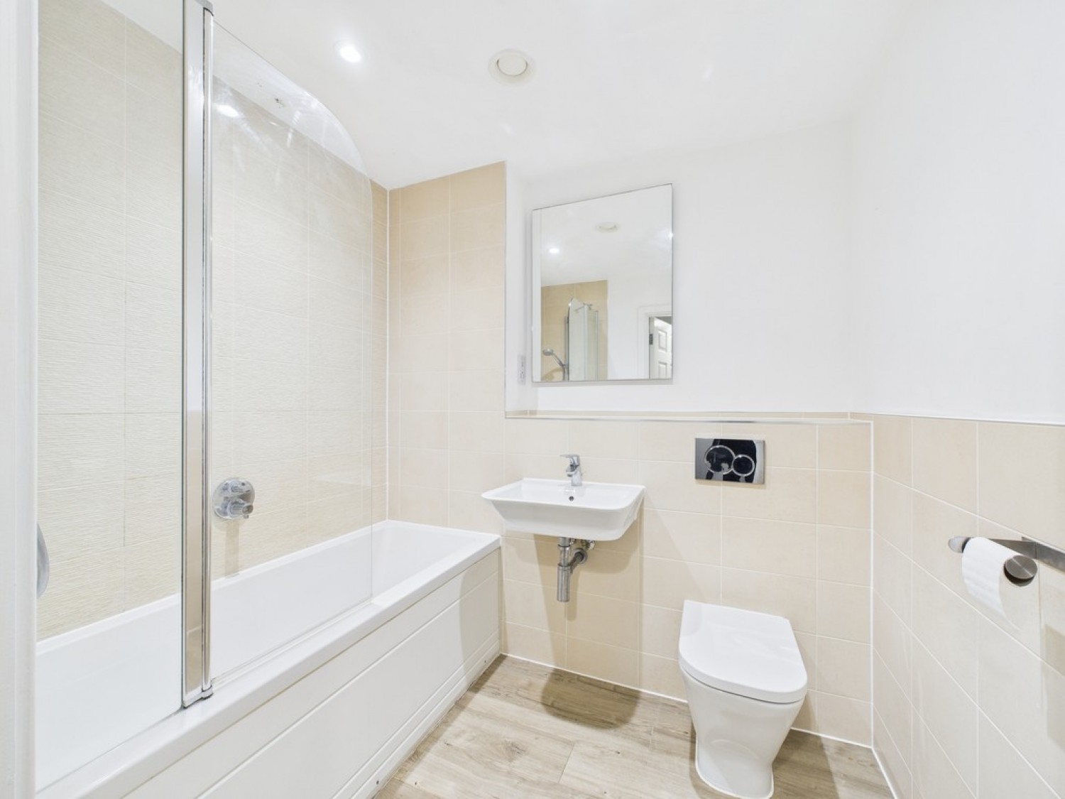 2 bedroom Flat in Illet Way, Denford House, Faygate