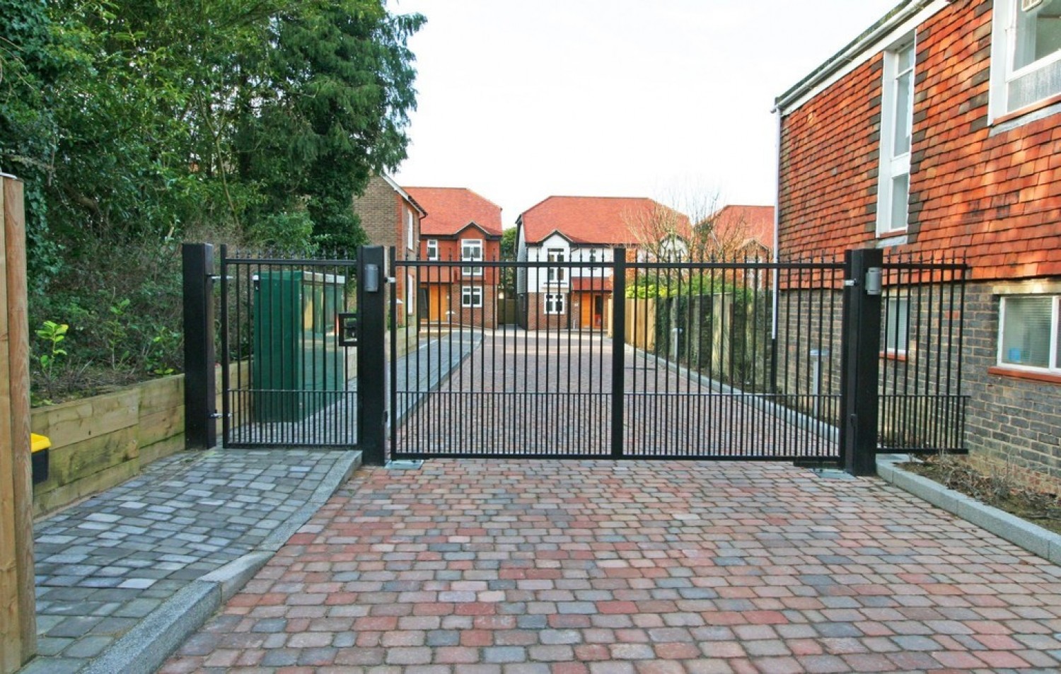 3 bedroom House for Sale Smugglers Mews, Horsham