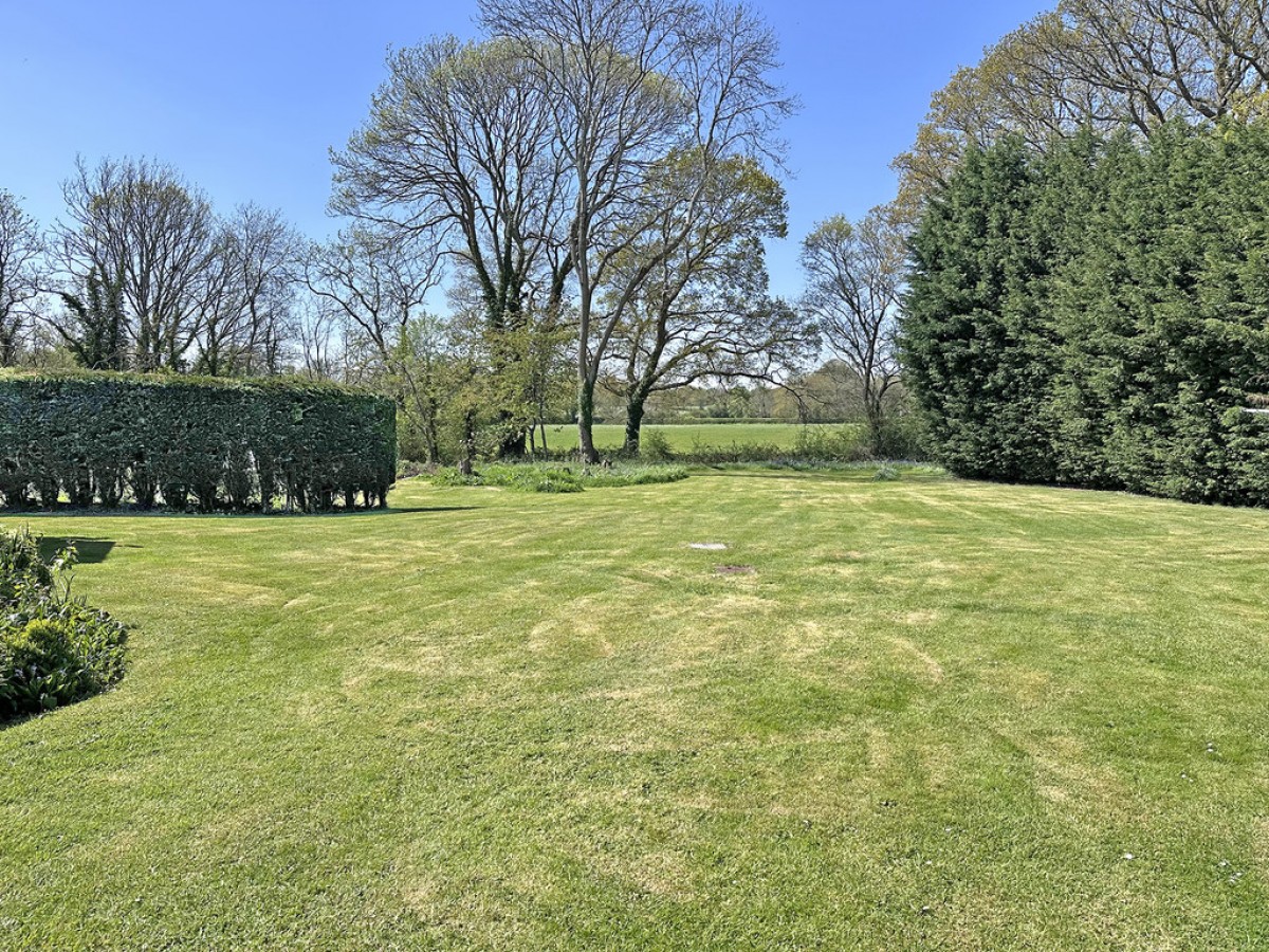 Faygate Lane, Horsham