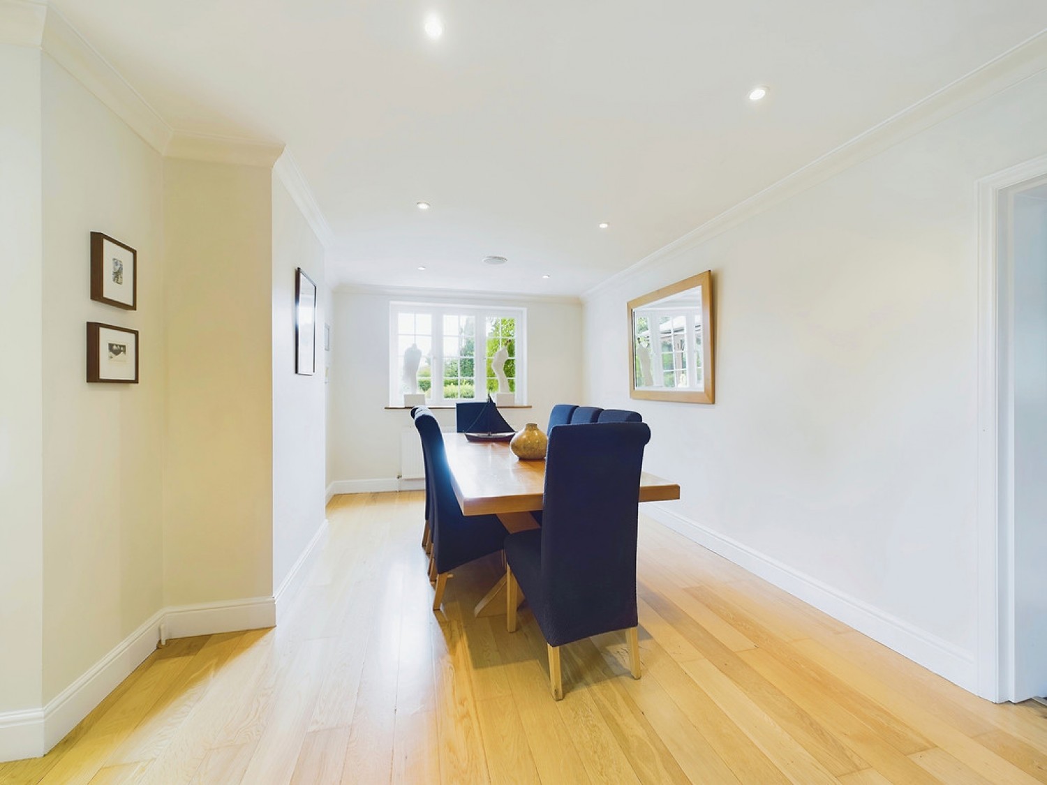 4 bedroom House for Sale Faygate Lane, Horsham