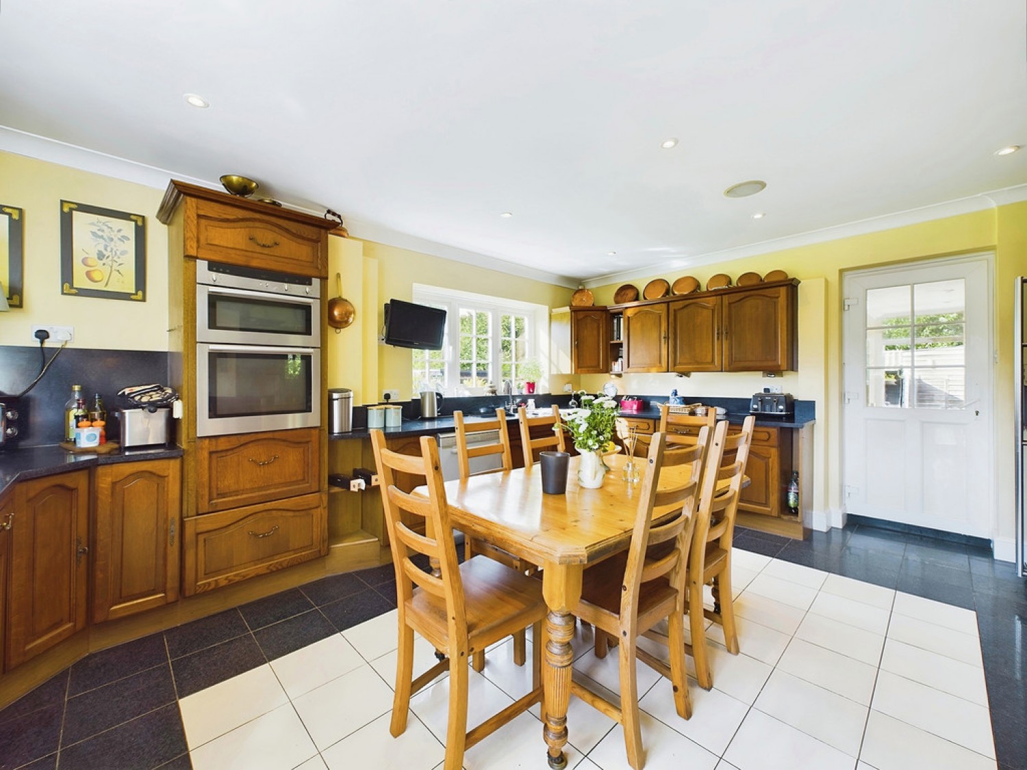 4 bedroom House for Sale Faygate Lane, Horsham