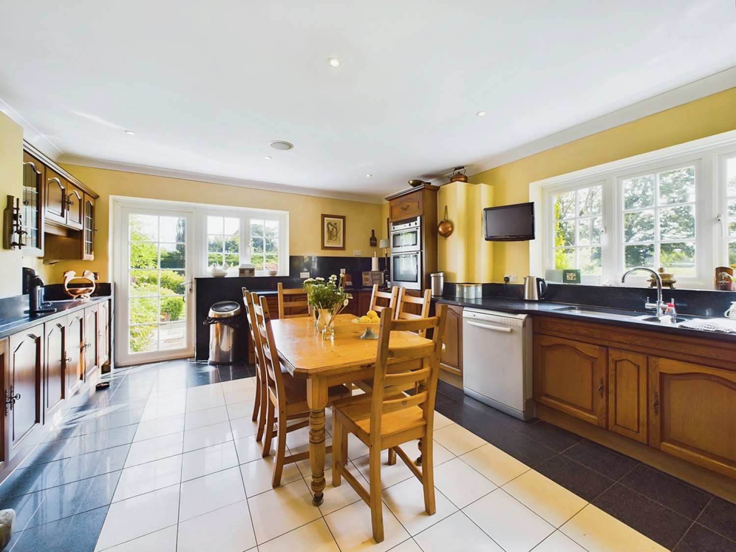 4 bedroom House for Sale Faygate Lane, Horsham