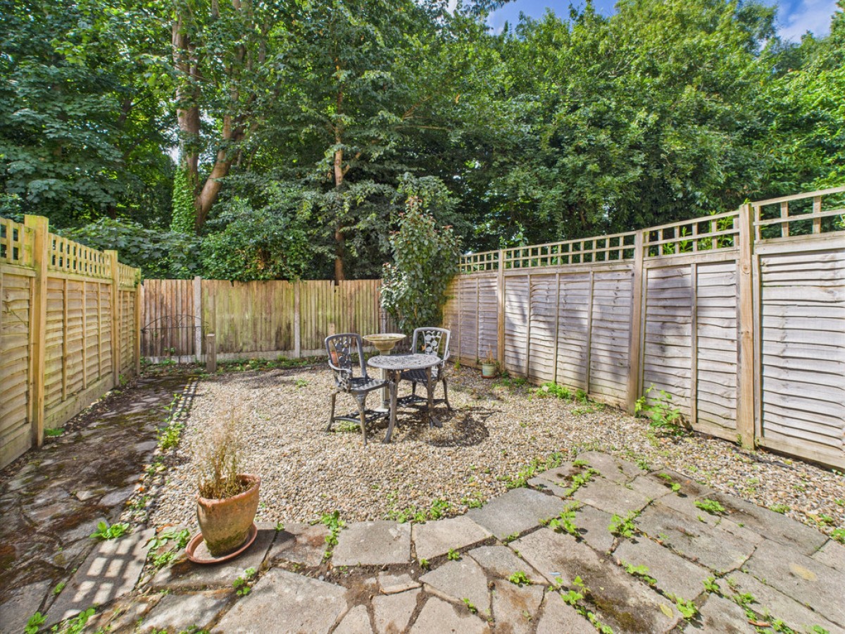 Parkfield, Horsham