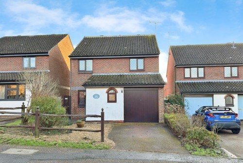 Pondtail Close, Horsham