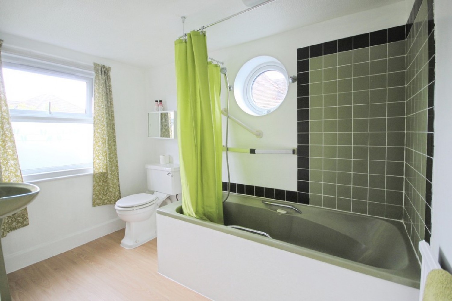 2 bedroom House for Letting East Grinstead