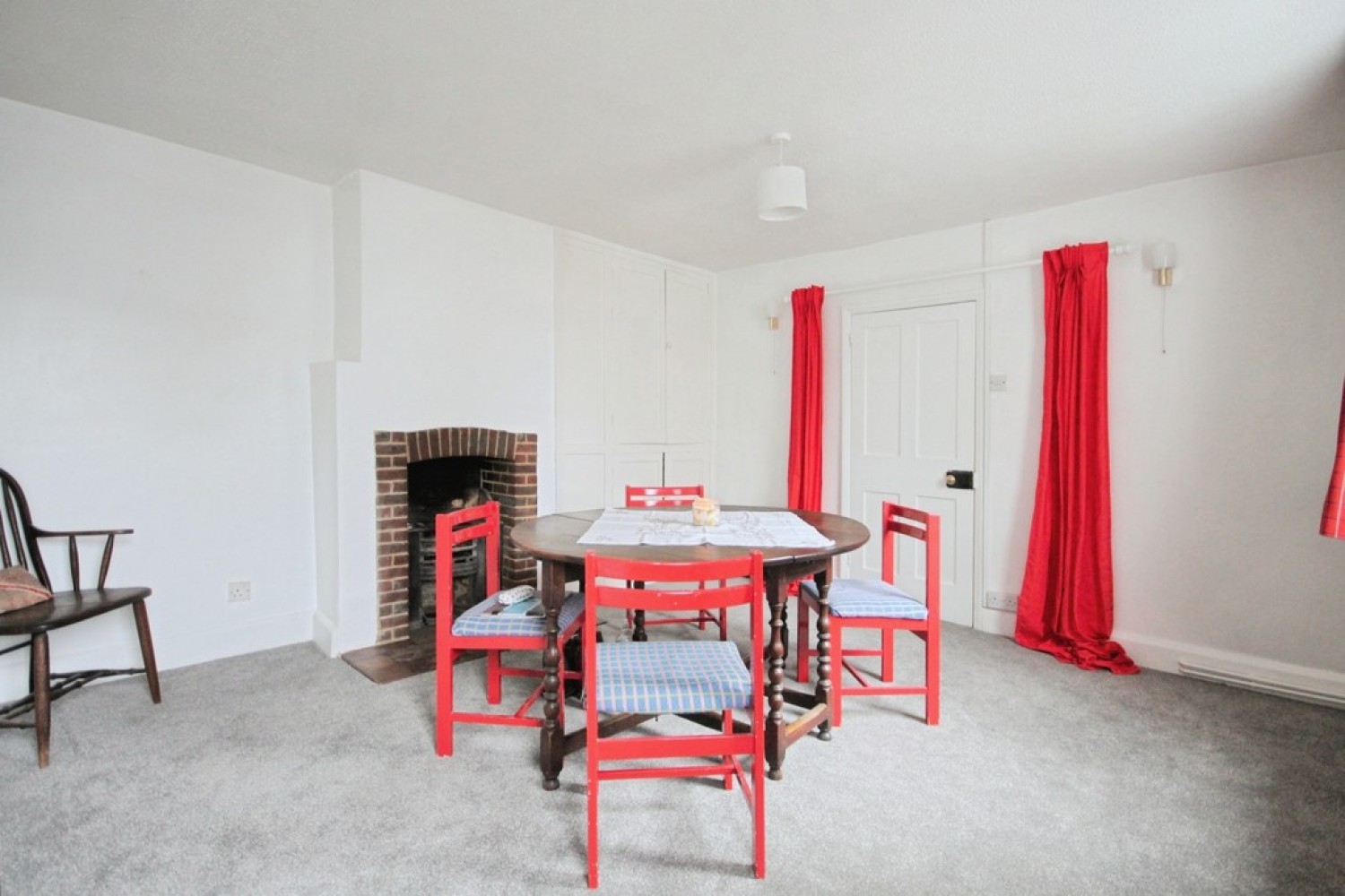 2 bedroom House for Letting East Grinstead
