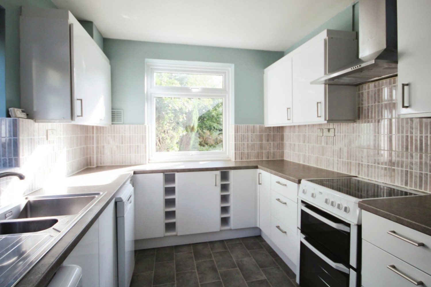 2 bedroom Flat for Letting London Road, East Grinstead